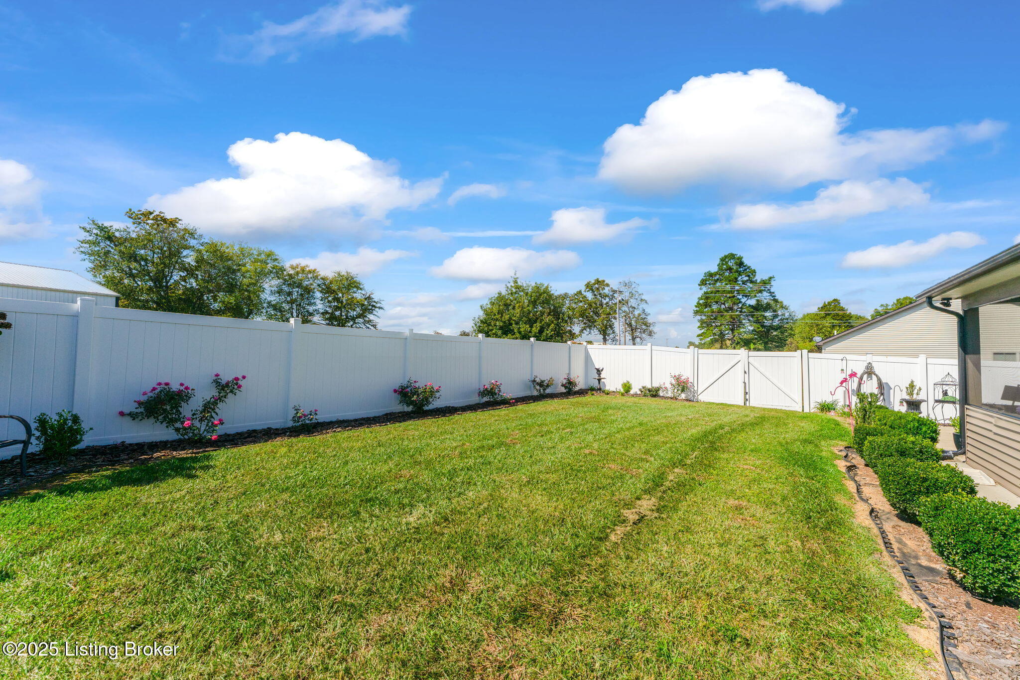 37 Garden Way