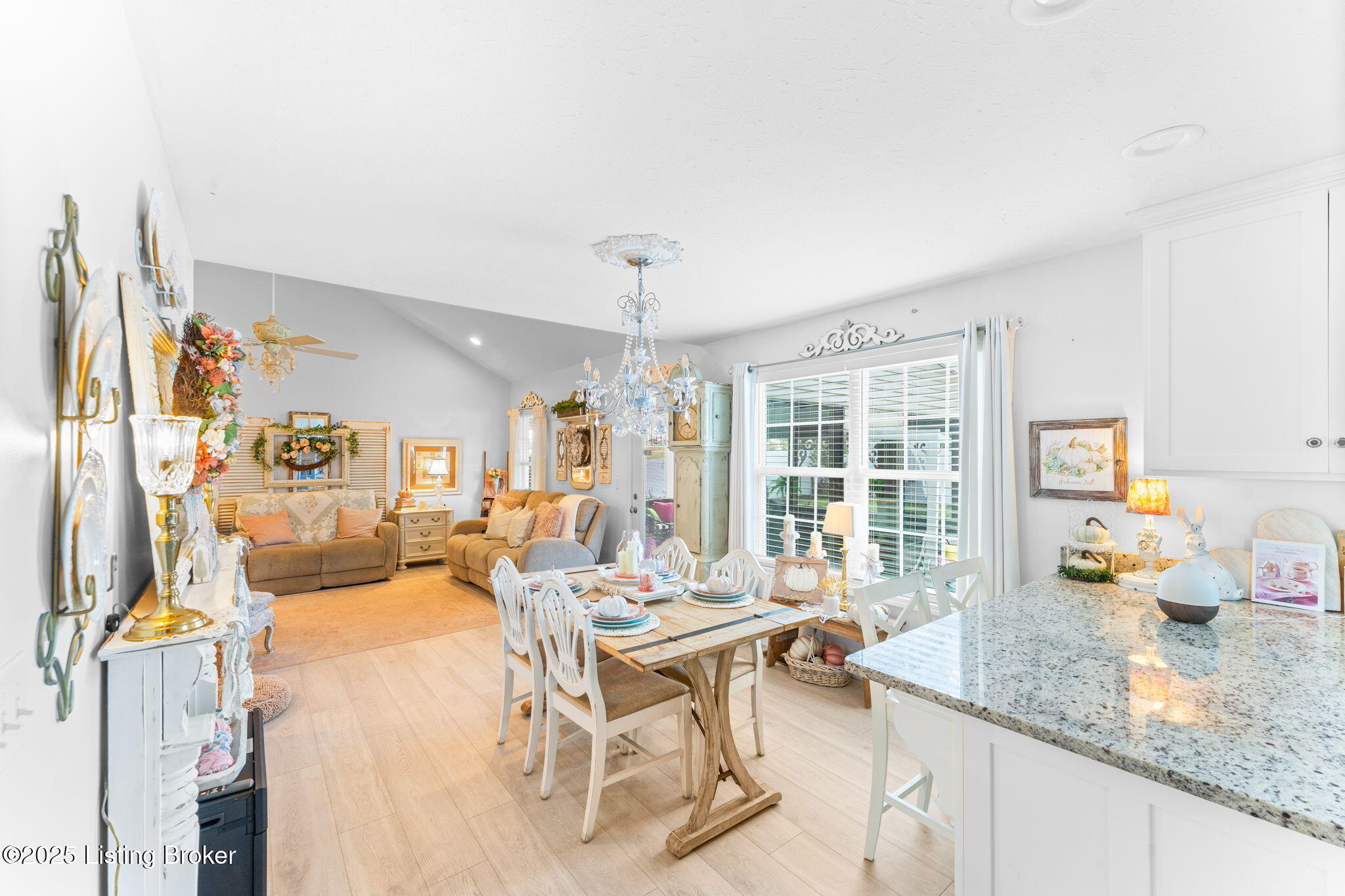 37 Garden Way