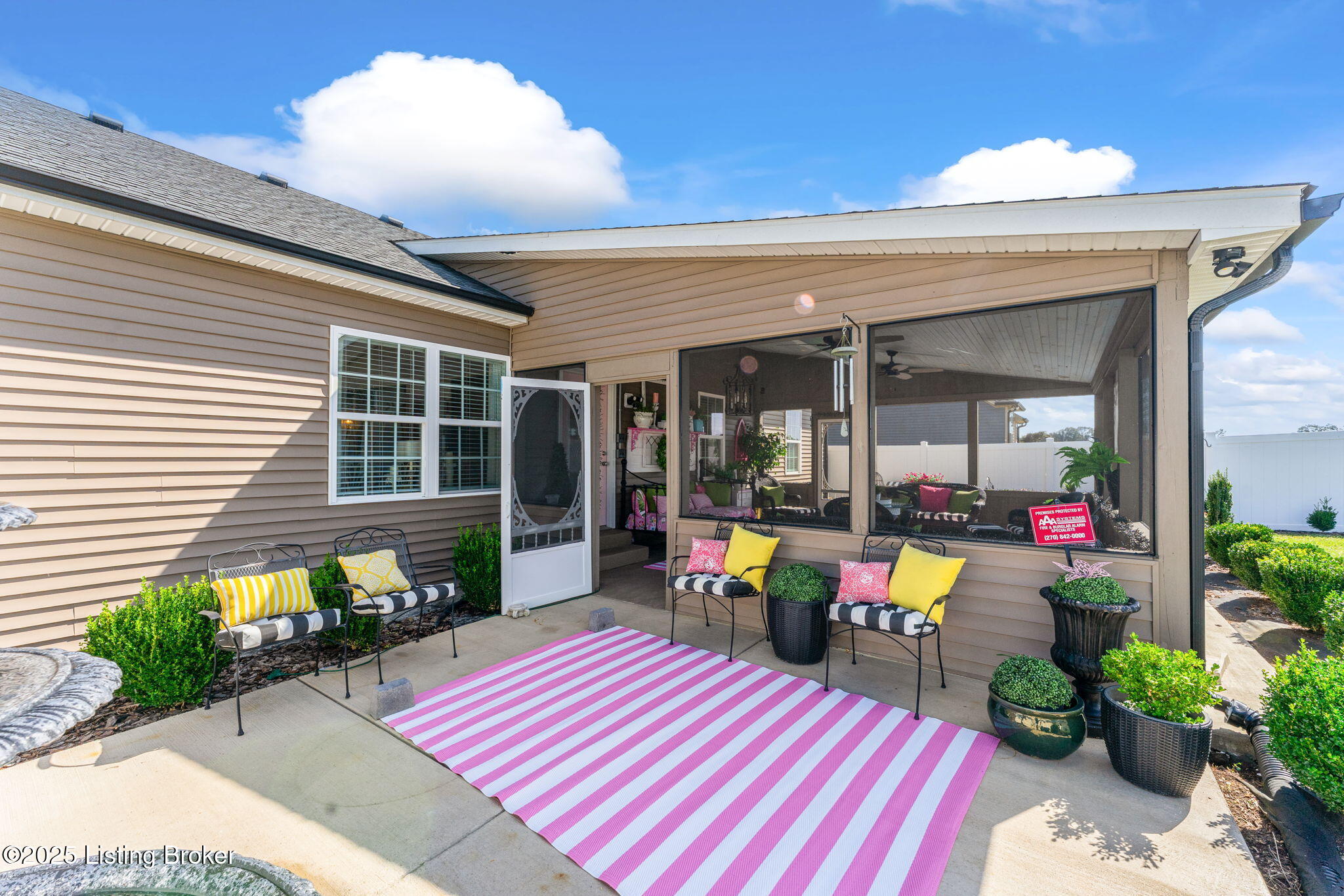 37 Garden Way