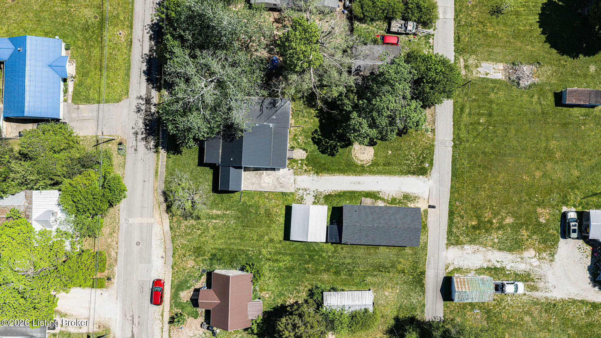101 E 3rd St
