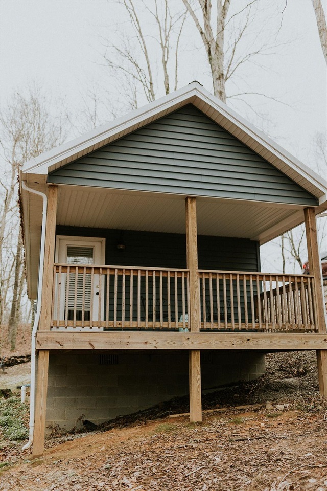 896 Wilderness Road
