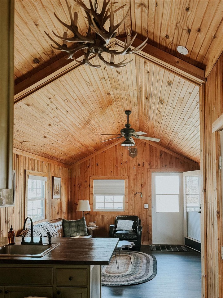 896 Wilderness Road