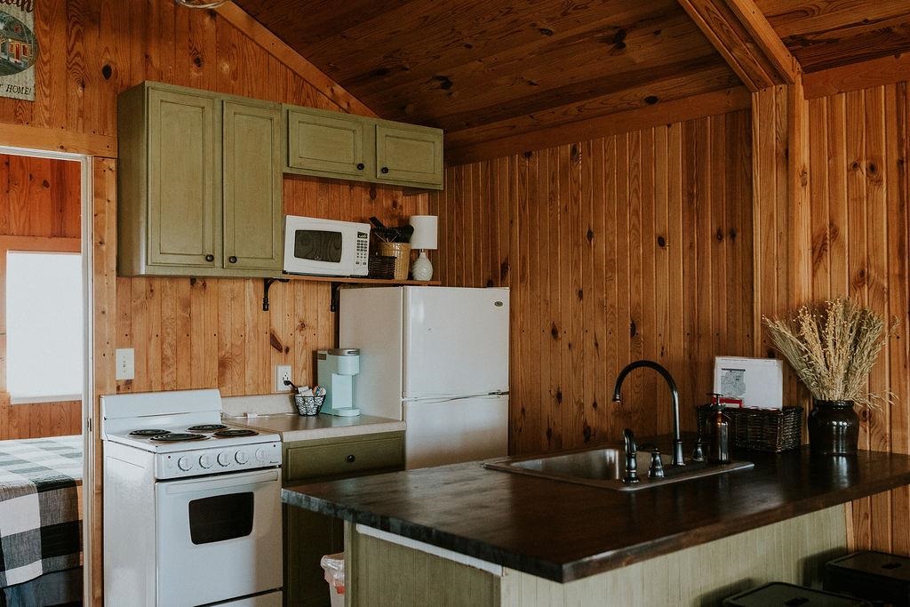 896 Wilderness Road