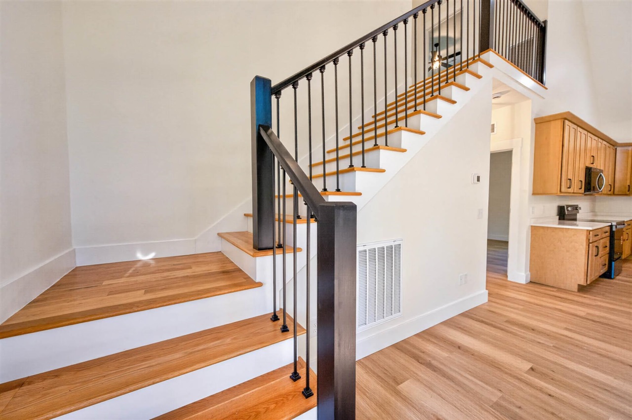 254 Falls Lane