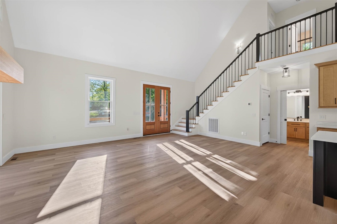 254 Falls Lane