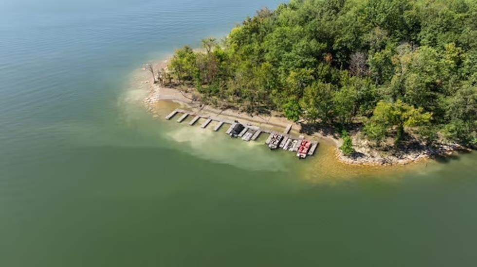 191 Lakeshore Drive