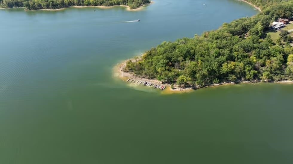 191 Lakeshore Drive