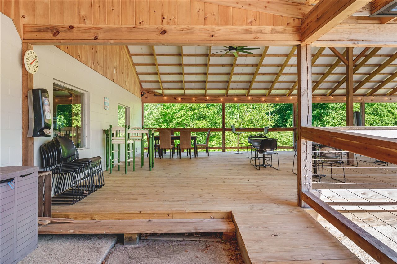 112 Wilderness Road
