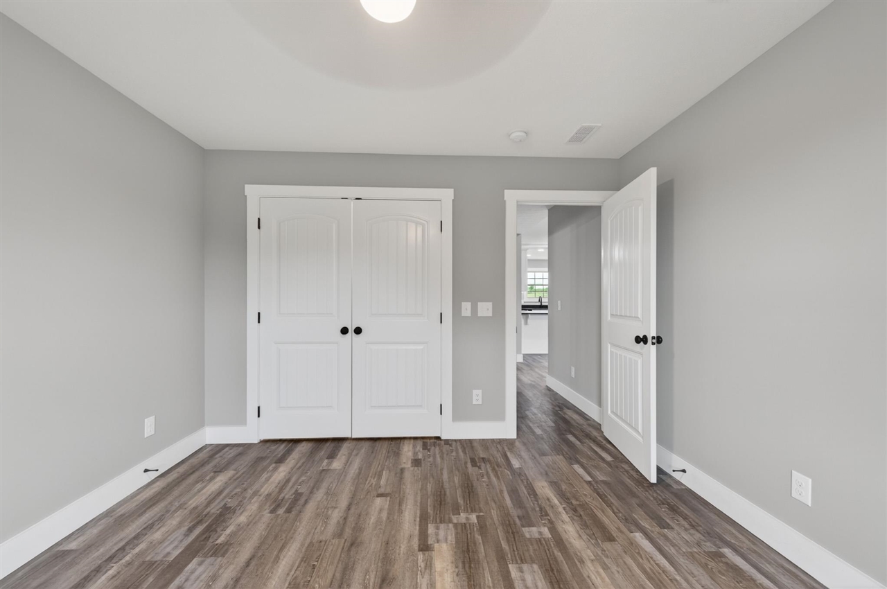 10299 Smiths Grove Scottsville Road