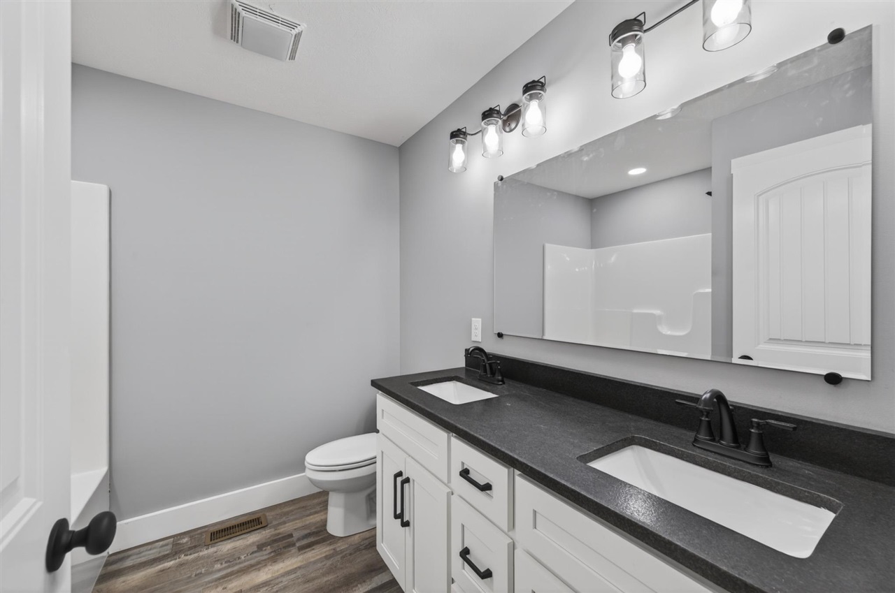 10299 Smiths Grove Scottsville Road