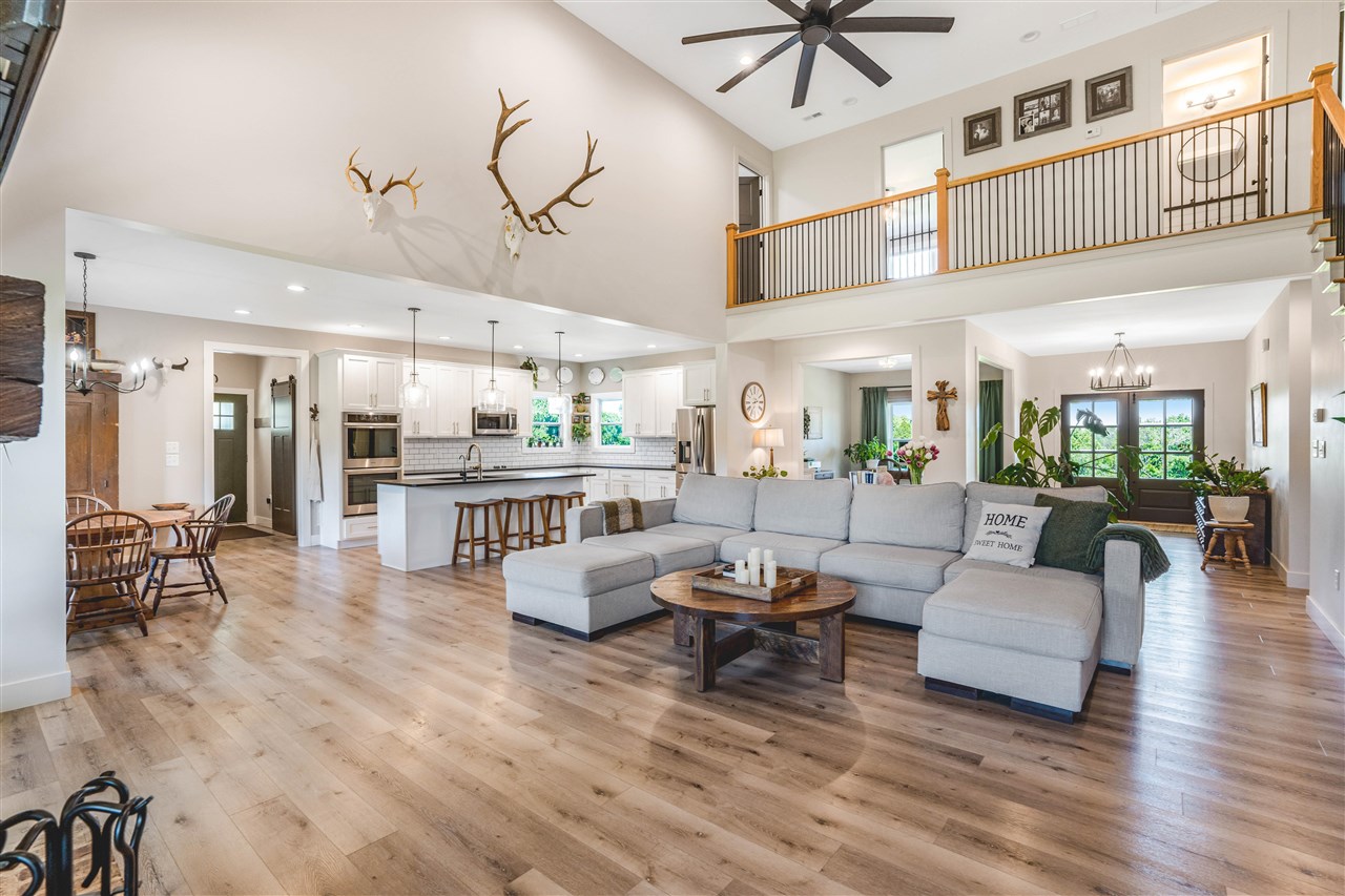 549 Oscar Raymer Road
