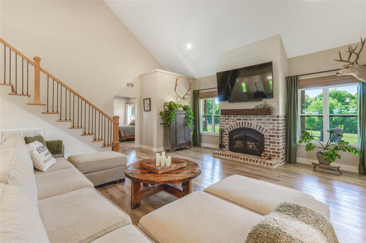 549 Oscar Raymer Road