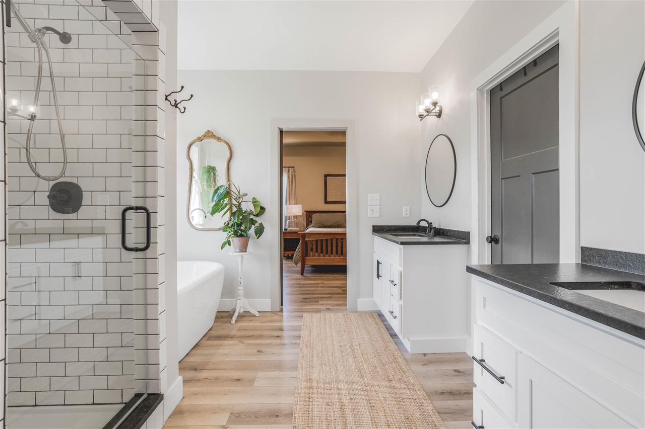 549 Oscar Raymer Road
