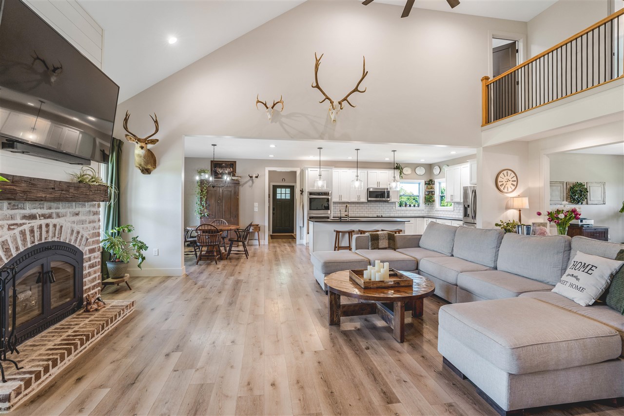 549 Oscar Raymer Road