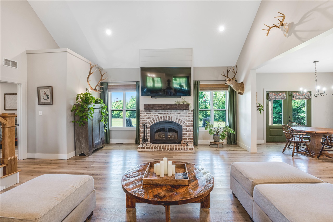 549 Oscar Raymer Road