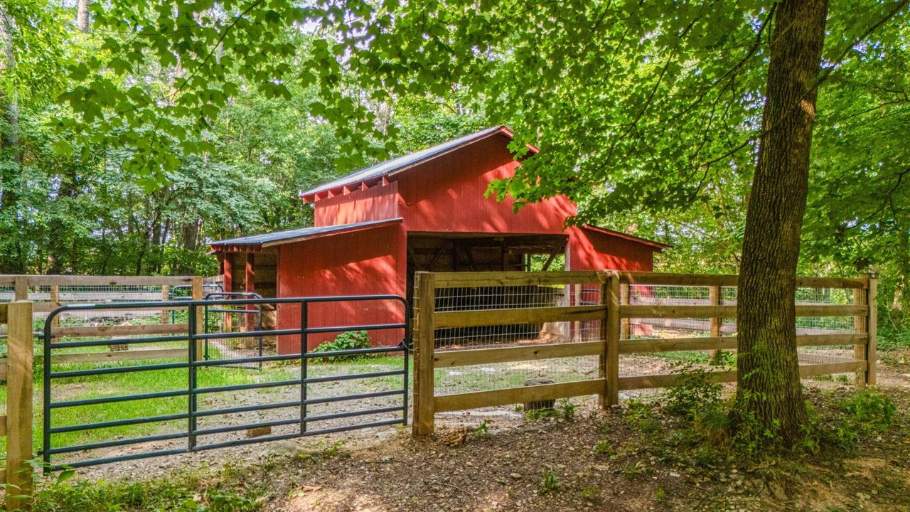 1314 Holland Brothers Road