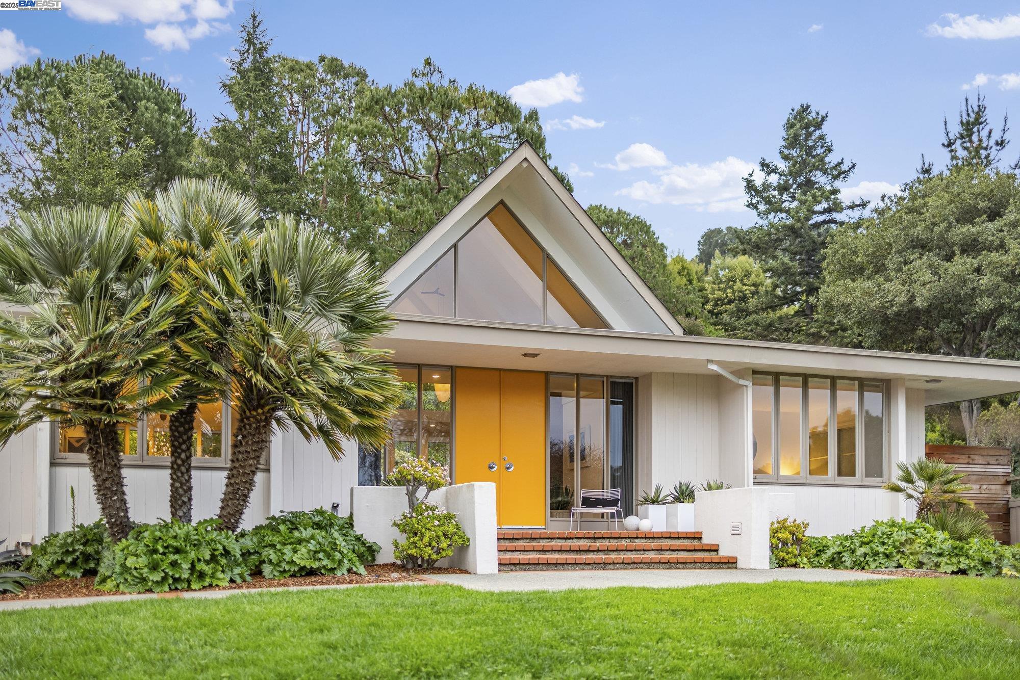 408 Riviera Dr