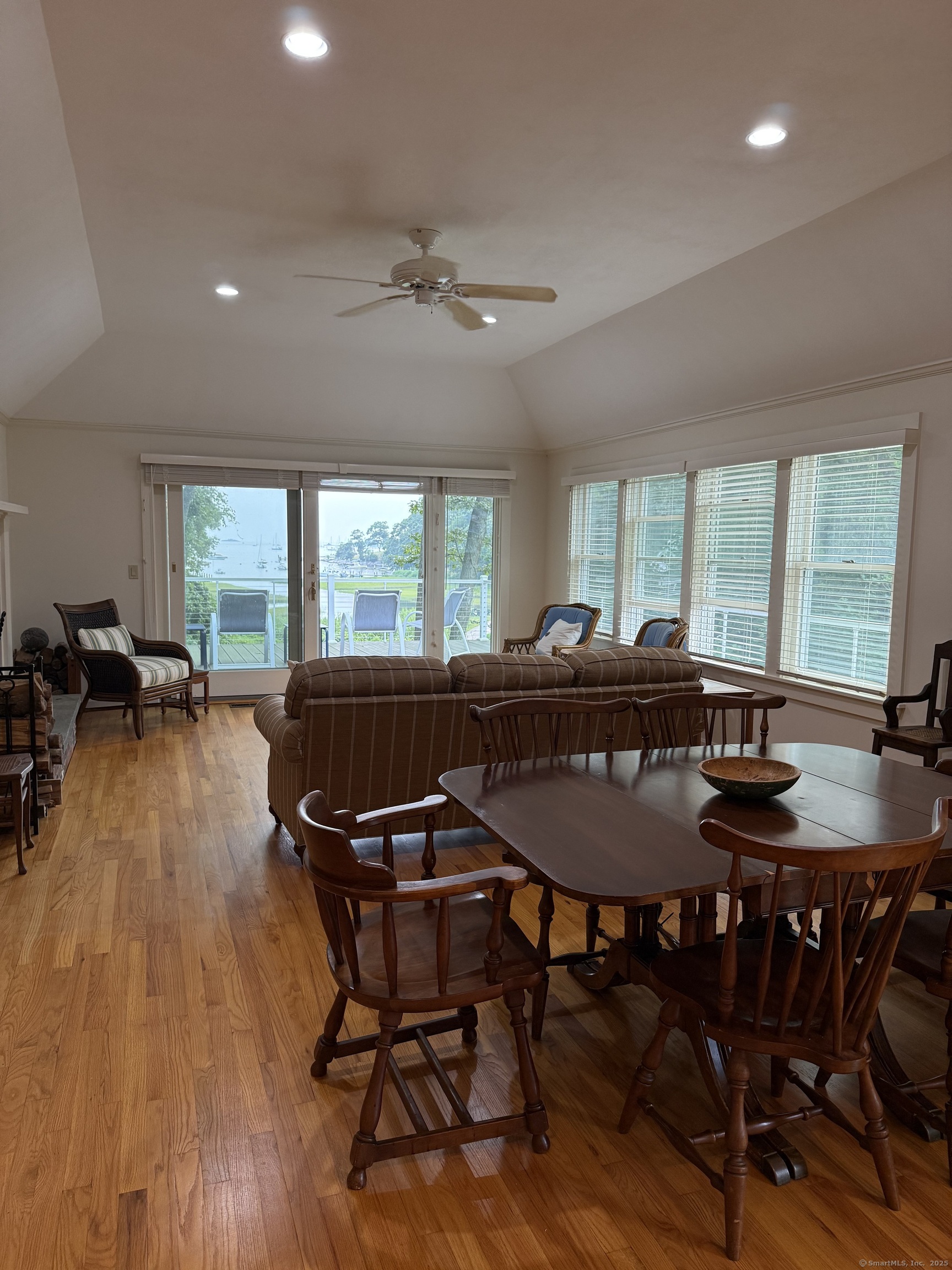 9 Money Point Road