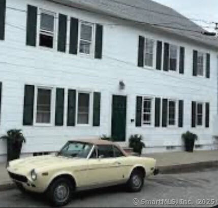 14 Trumbull Street