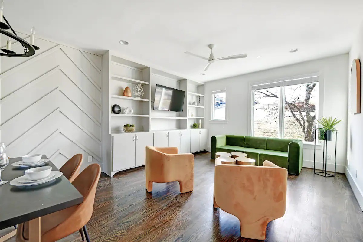 1033 Wedgewood Ave Unit: 2