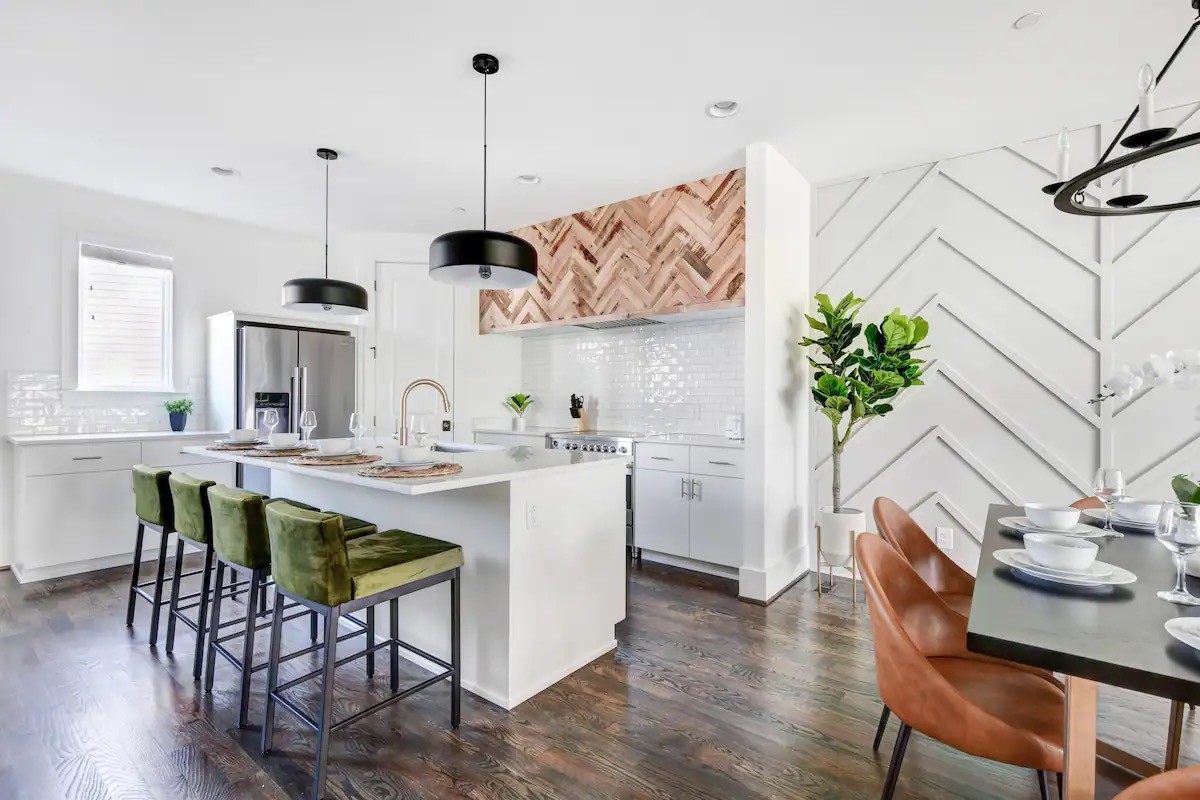 1033 Wedgewood Ave Unit: 2