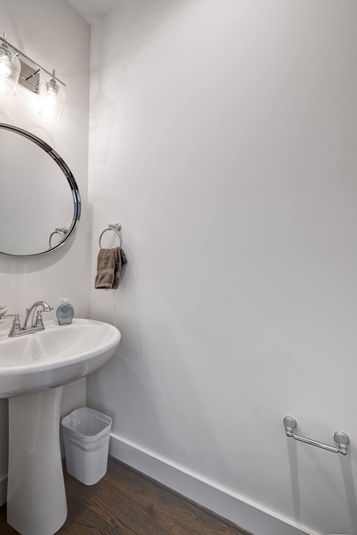 1033 Wedgewood Ave Unit: 2