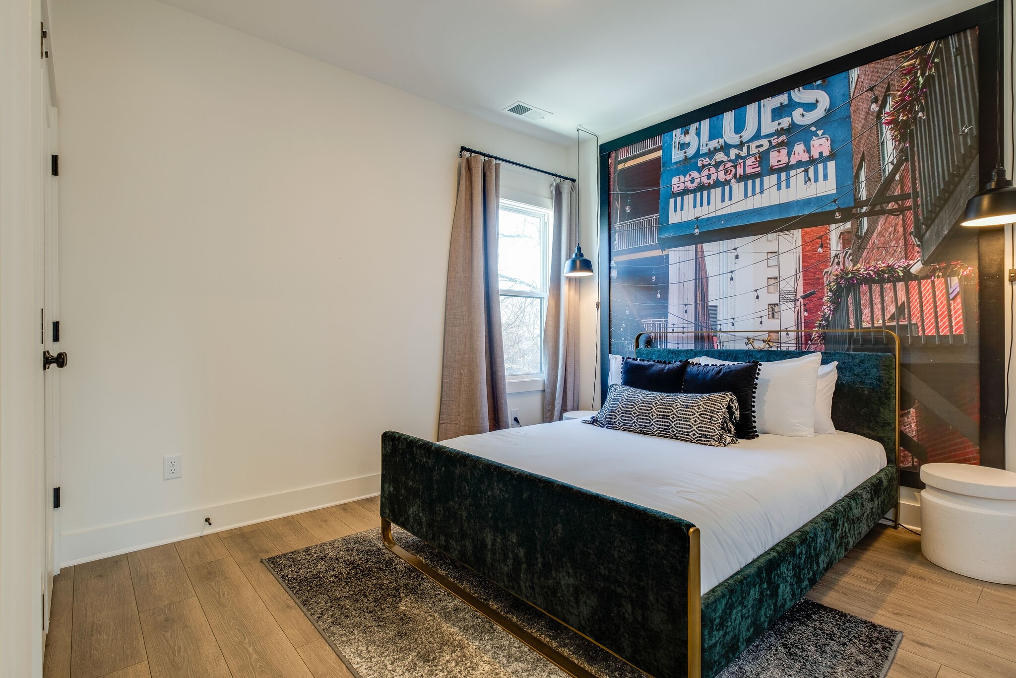 1519 Meridian St Unit: 1