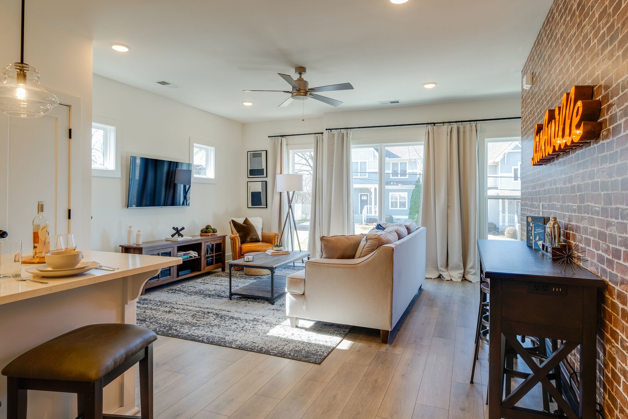 1519 Meridian St Unit: 1