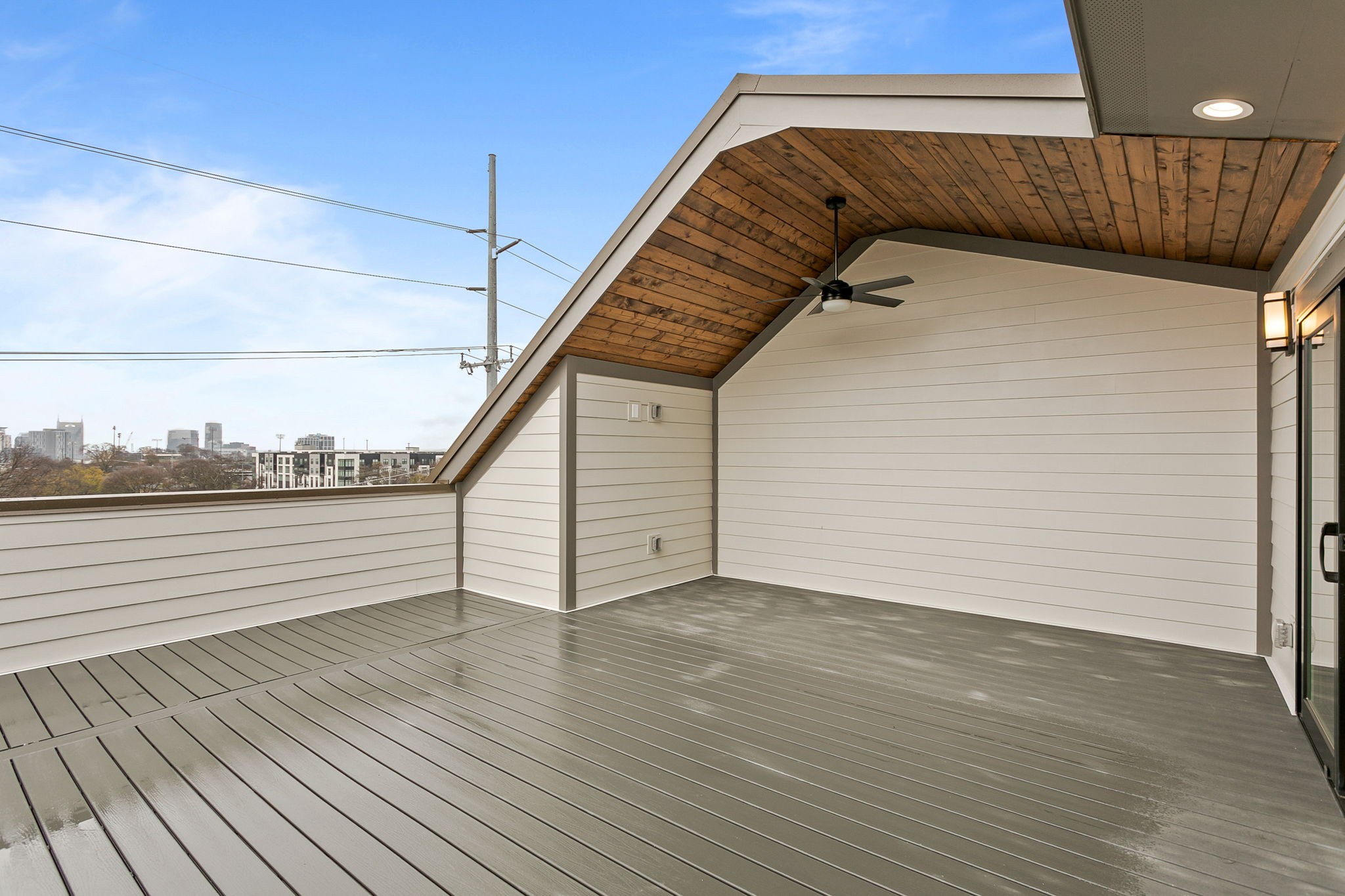 1009 Summit Ave