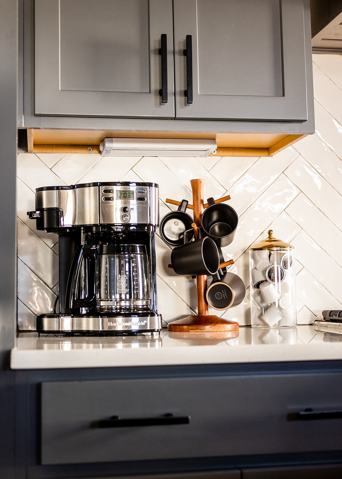 1037 Southside Ct Unit: 4