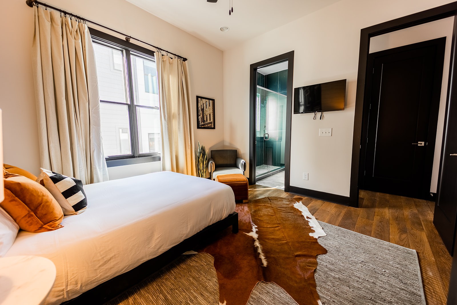 1037 Southside Ct Unit: 4