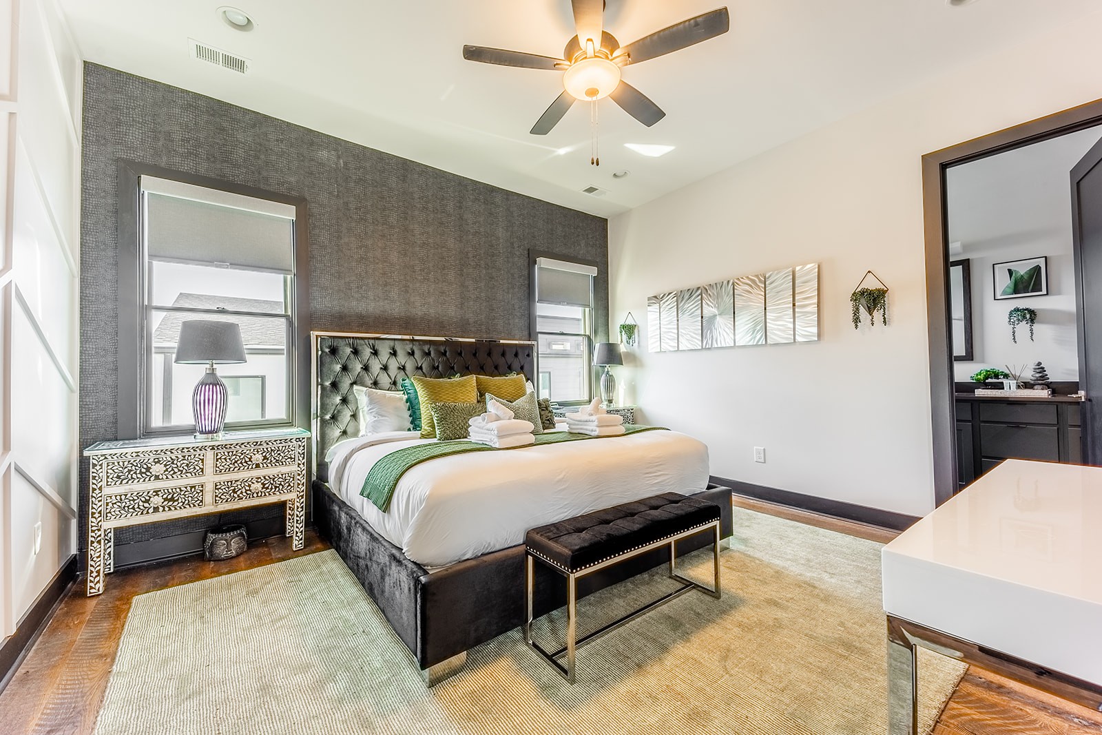 1037 Southside Ct Unit: 6