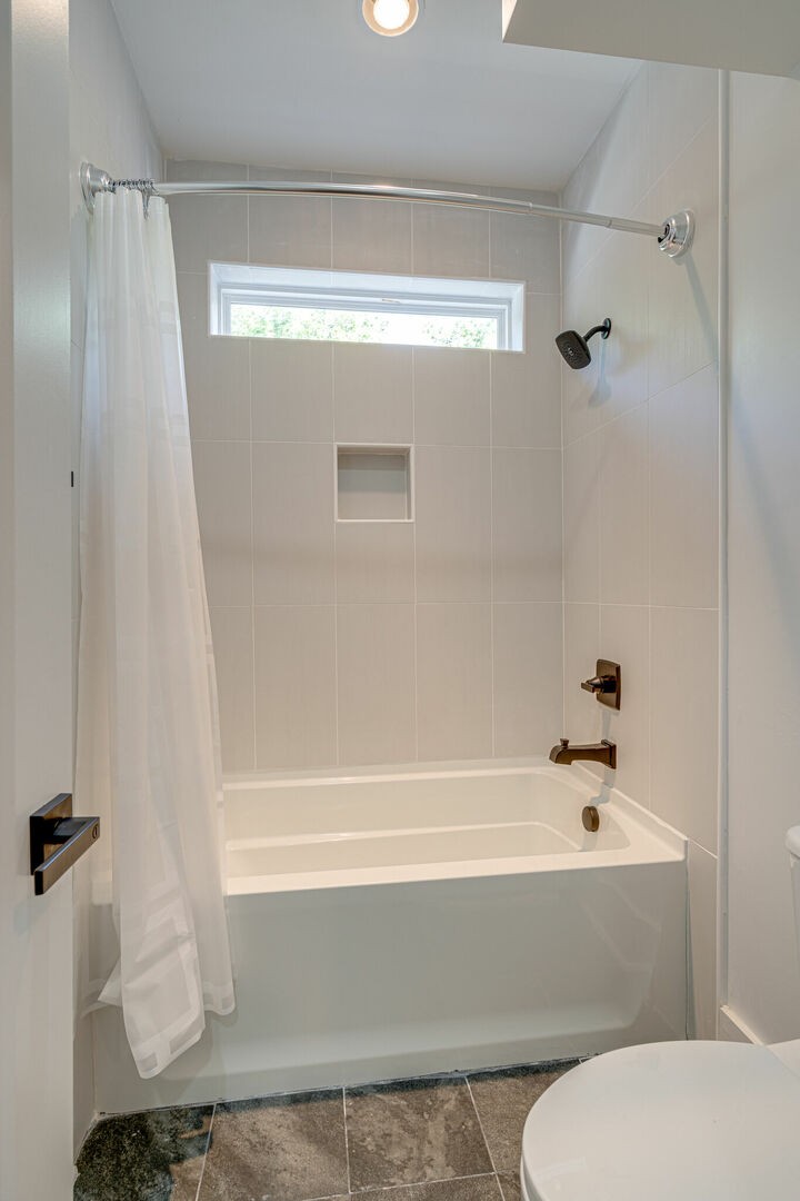 521 Camden Dr Unit: B