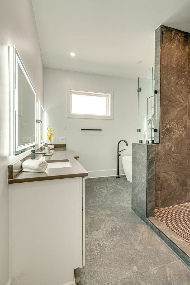 521 Camden Dr Unit: B