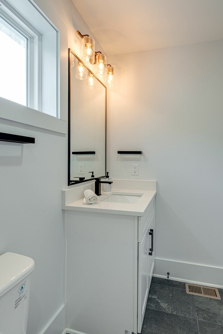 521 Camden Dr Unit: B