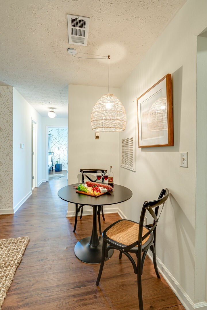 1808 State St Unit: 208