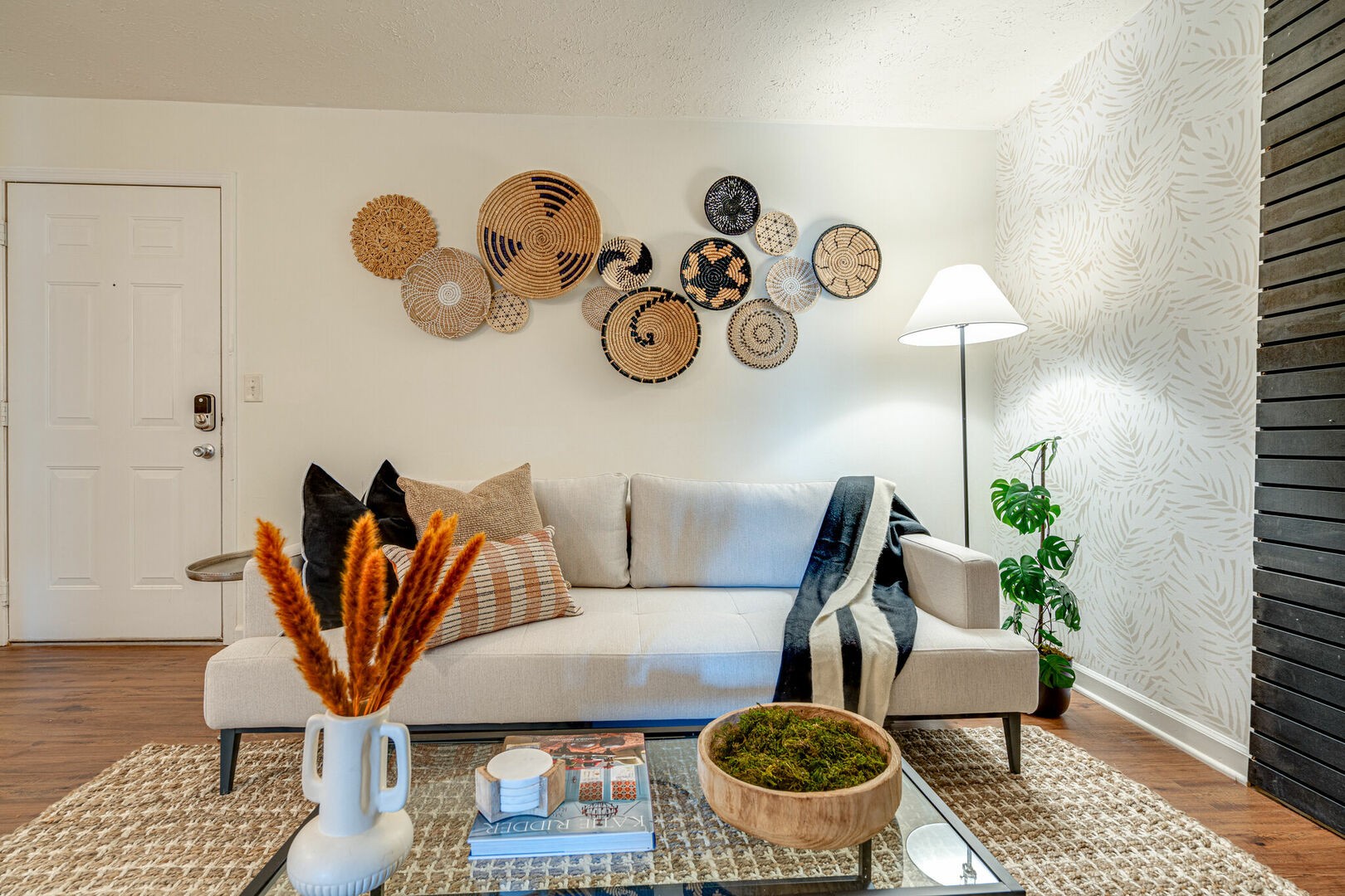 1808 State St Unit: 208
