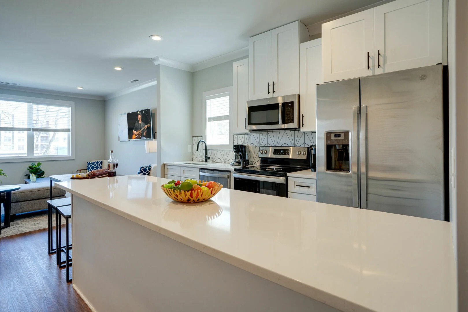 805B Bradford Ave Unit: 302