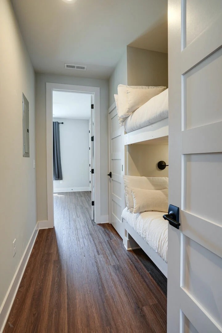 805B Bradford Ave Unit: 302