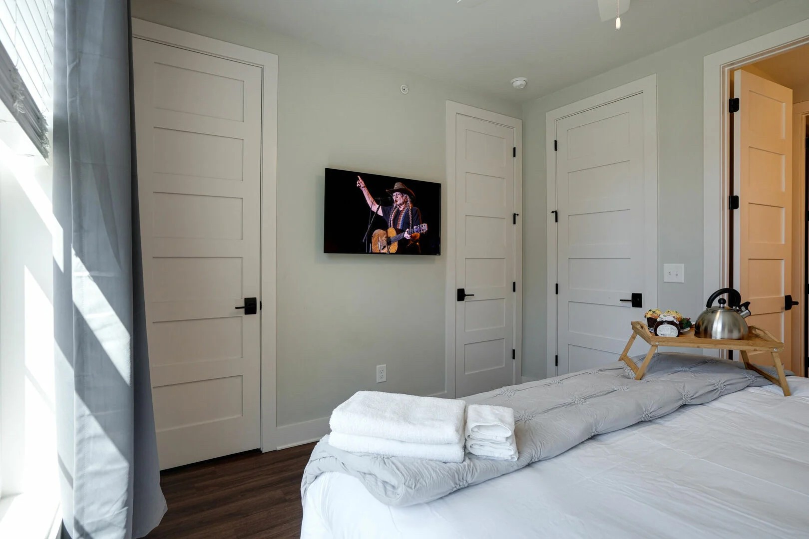 805B Bradford Ave Unit: 302