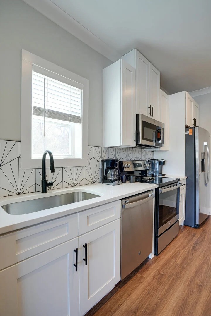805B Bradford Ave Unit: 302