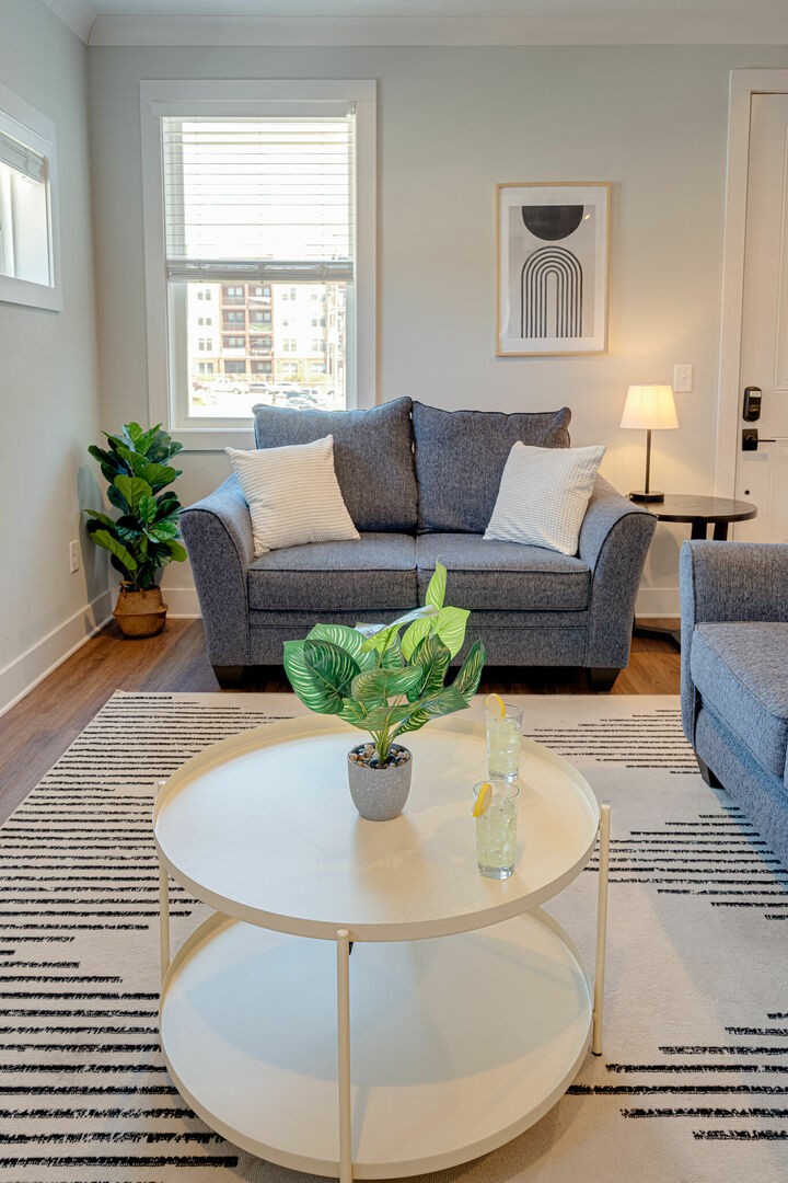 805B Bradford Ave Unit: 301