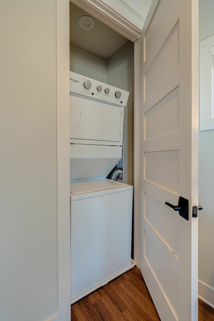 805B Bradford Ave Unit: 301