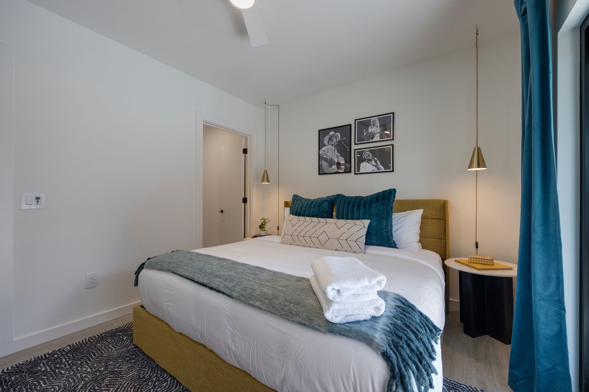 635 7th Ave, S Unit: 302