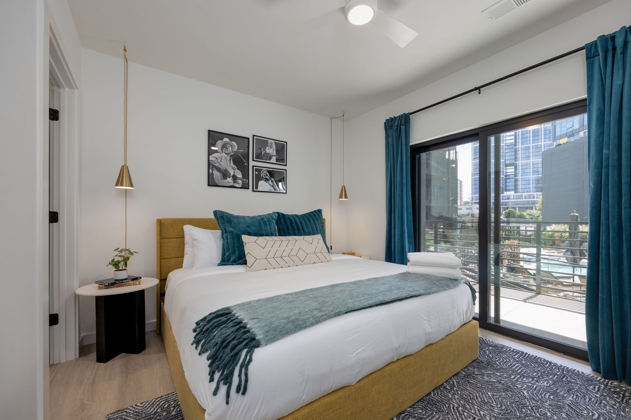 635 7th Ave, S Unit: 302
