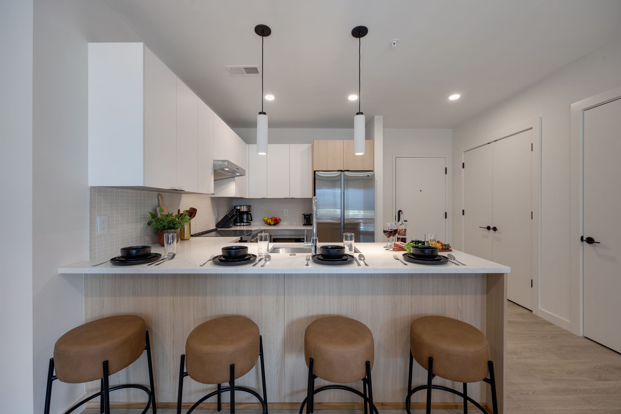 635 7th Ave, S Unit: 302