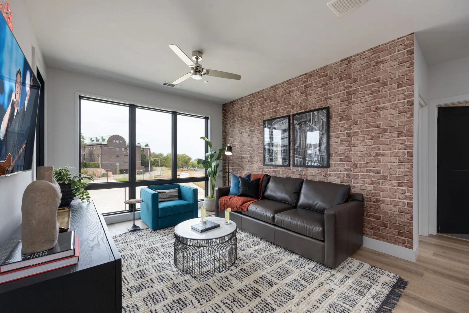 303 31st Ave, N Unit: 504