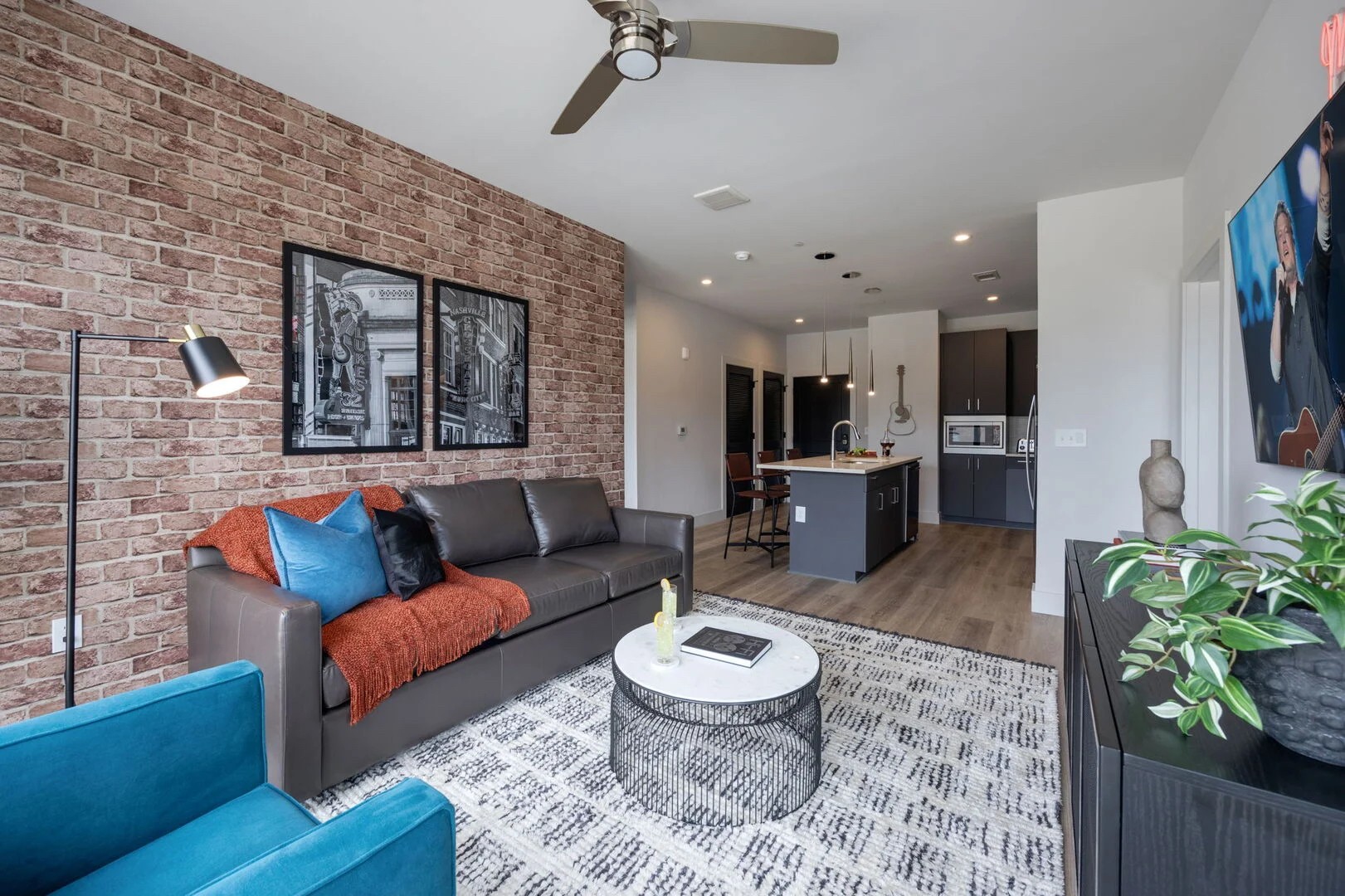 303 31st Ave, N Unit: 504