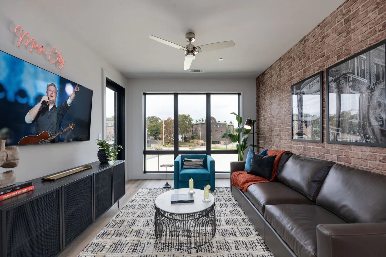 303 31st Ave, N Unit: 504