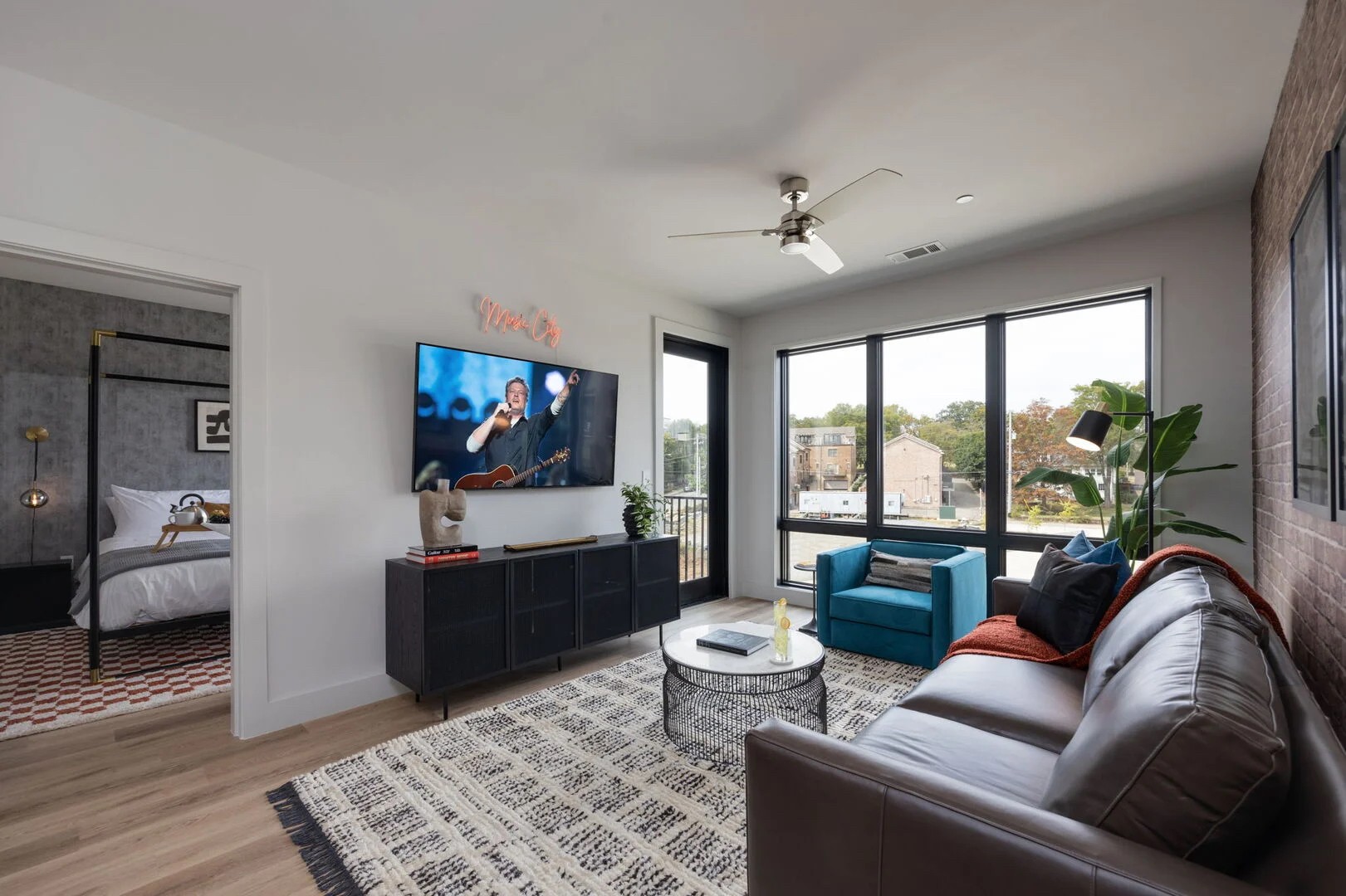 303 31st Ave, N Unit: 504